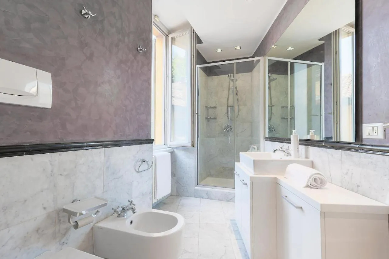 Apartment Villa Sforni Suite - By Myhomeincomo